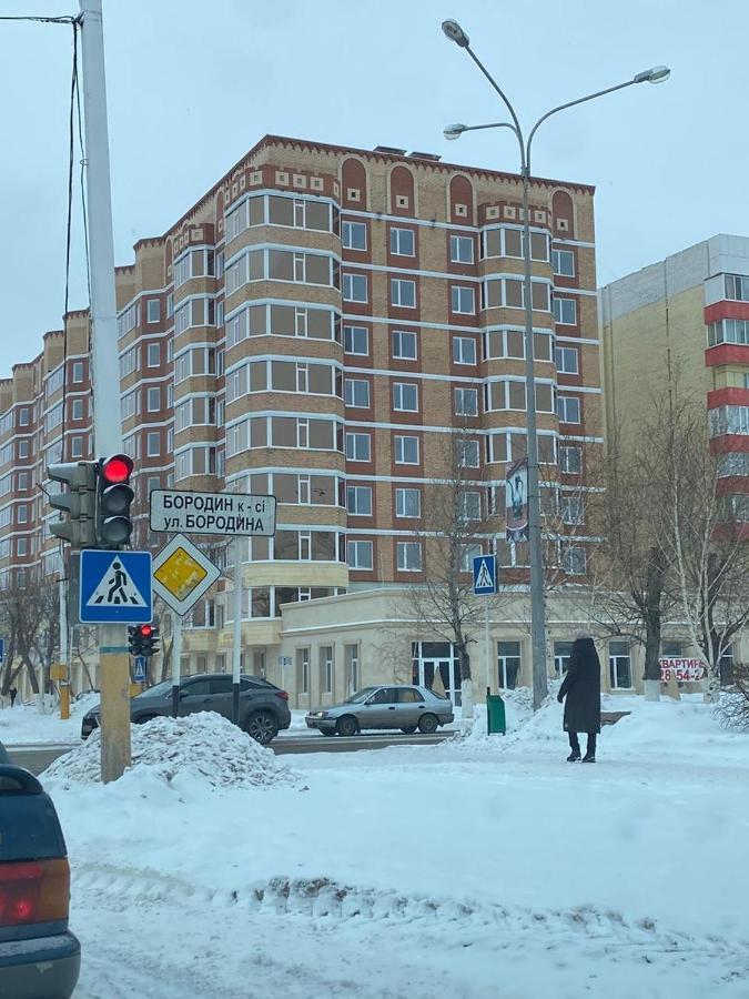 2-Ухкомнатная Современная Новая Квартира В Центре Города Kostanay Exterior photo